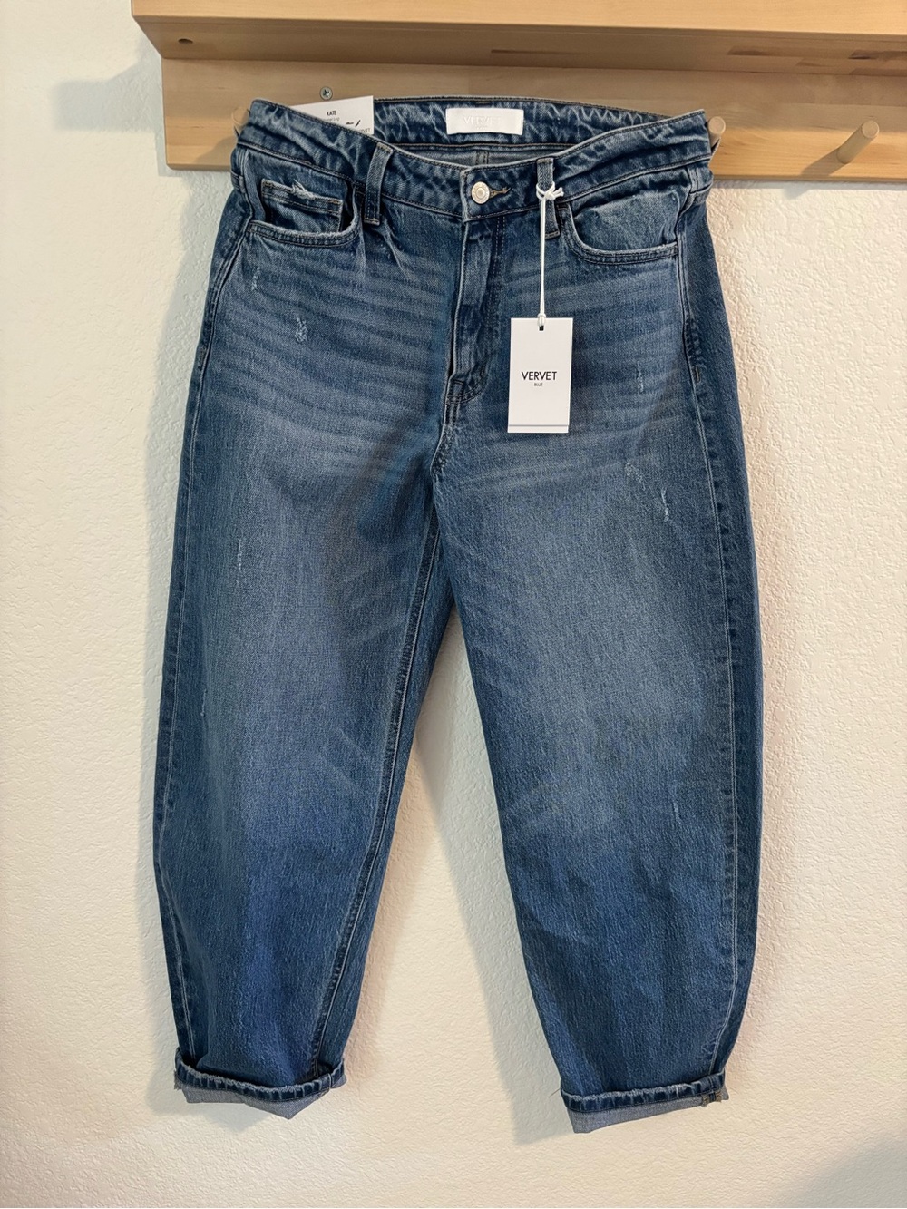 Vervet Women's Barrel Jeans in Medium Blue